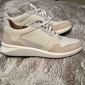 Clarks Woman’s Shoe